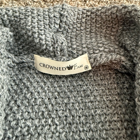 Crowned Free Gray Women's Cardigan Sweater - Picture 2 of 2